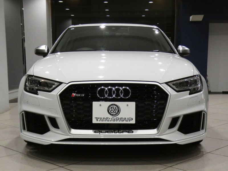 アウディ RS3 RS3ｽﾎﾟｰﾂﾊﾞｯｸ 2.5TFSIｸﾜﾄﾛ　ADVｷｰ 追ACC ﾚｰﾝ&ｻｲﾄﾞｱｼｽﾄ 黒革ｽﾎﾟｰﾂｼｰﾄ ﾋｰﾀｰ MMIﾅﾋﾞ ﾊﾞｰﾁｬﾙCP B&Oｻｳﾝﾄﾞ Bｶﾒﾗ PDC LEDﾗｲﾄ 専用ｴｸｽﾃﾘｱ&19AW ﾚｯﾄﾞｷｬﾘﾊﾟｰ 可変ﾏﾌﾗｰ SPIRIT車高調 400ps　2年保証