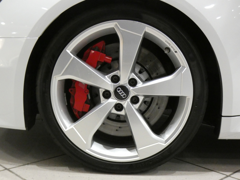 アウディ RS3 RS3ｽﾎﾟｰﾂﾊﾞｯｸ 2.5TFSIｸﾜﾄﾛ　ADVｷｰ 追ACC ﾚｰﾝ&ｻｲﾄﾞｱｼｽﾄ 黒革ｽﾎﾟｰﾂｼｰﾄ ﾋｰﾀｰ MMIﾅﾋﾞ ﾊﾞｰﾁｬﾙCP B&Oｻｳﾝﾄﾞ Bｶﾒﾗ PDC LEDﾗｲﾄ 専用ｴｸｽﾃﾘｱ&19AW ﾚｯﾄﾞｷｬﾘﾊﾟｰ 可変ﾏﾌﾗｰ SPIRIT車高調 400ps　2年保証