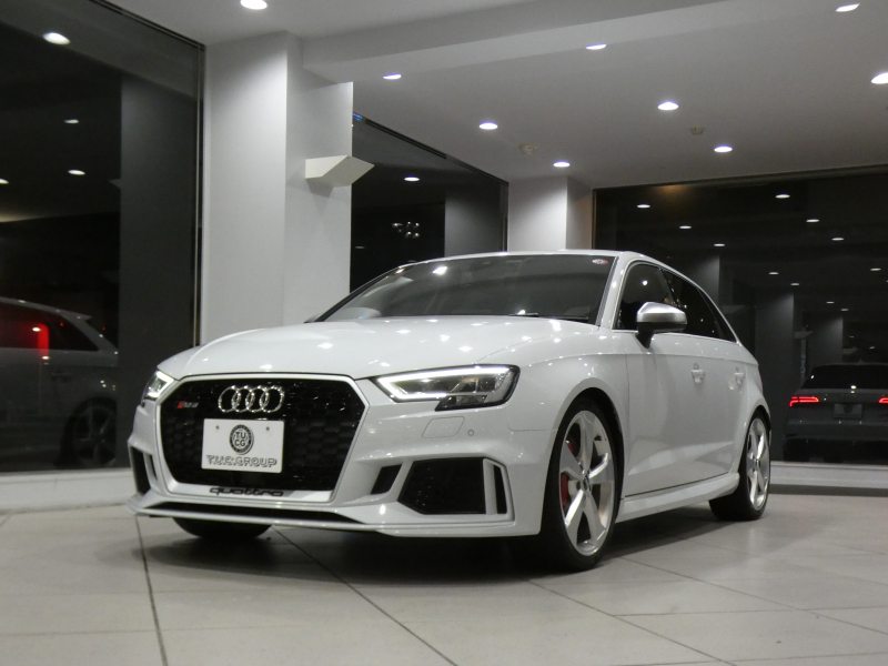 アウディ RS3 RS3ｽﾎﾟｰﾂﾊﾞｯｸ 2.5TFSIｸﾜﾄﾛ　ADVｷｰ 追ACC ﾚｰﾝ&ｻｲﾄﾞｱｼｽﾄ 黒革ｽﾎﾟｰﾂｼｰﾄ ﾋｰﾀｰ MMIﾅﾋﾞ ﾊﾞｰﾁｬﾙCP B&Oｻｳﾝﾄﾞ Bｶﾒﾗ PDC LEDﾗｲﾄ 専用ｴｸｽﾃﾘｱ&19AW ﾚｯﾄﾞｷｬﾘﾊﾟｰ 可変ﾏﾌﾗｰ SPIRIT車高調 400ps　2年保証