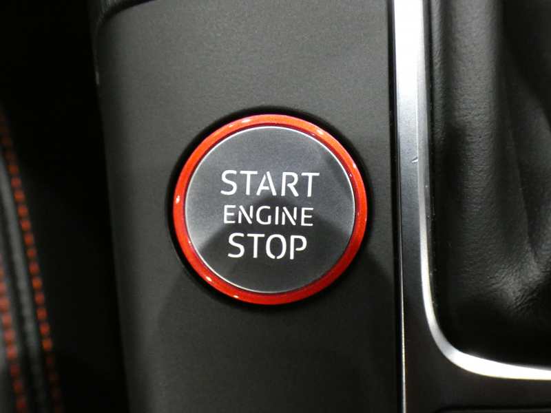 アウディ RS3 RS3ｽﾎﾟｰﾂﾊﾞｯｸ 2.5TFSIｸﾜﾄﾛ　ADVｷｰ 追ACC ﾚｰﾝ&ｻｲﾄﾞｱｼｽﾄ 黒革ｽﾎﾟｰﾂｼｰﾄ ﾋｰﾀｰ MMIﾅﾋﾞ ﾊﾞｰﾁｬﾙCP B&Oｻｳﾝﾄﾞ Bｶﾒﾗ PDC LEDﾗｲﾄ 専用ｴｸｽﾃﾘｱ&19AW ﾚｯﾄﾞｷｬﾘﾊﾟｰ 可変ﾏﾌﾗｰ SPIRIT車高調 400ps　2年保証