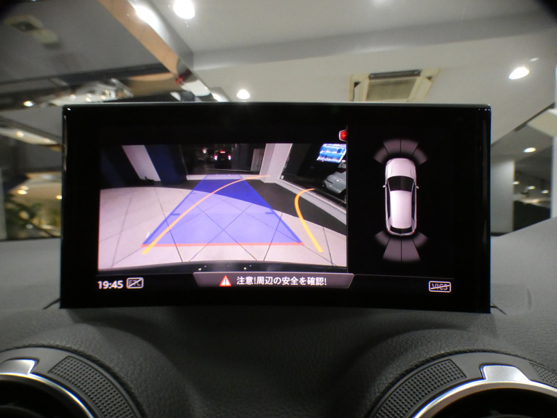 アウディ Q2 Q2 30TFSIｽﾎﾟｰﾂ Sﾗｲﾝ&ｱｼｽﾀﾝｽPKG　ADVｷｰ 追ACC ﾚｰﾝ&ｻｲﾄﾞｱｼｽﾄ ｱｳﾃﾞｨﾌﾟﾚｾﾝｽ 半革 ﾋｰﾀｰ MMIﾅﾋﾞ Bｶﾒﾗ PDC LEDﾗｲﾄ ｵｰﾄﾃｰﾙｹﾞｰﾄ Sﾗｲﾝｴｸｽﾃﾘｱ&18AW　2年保証