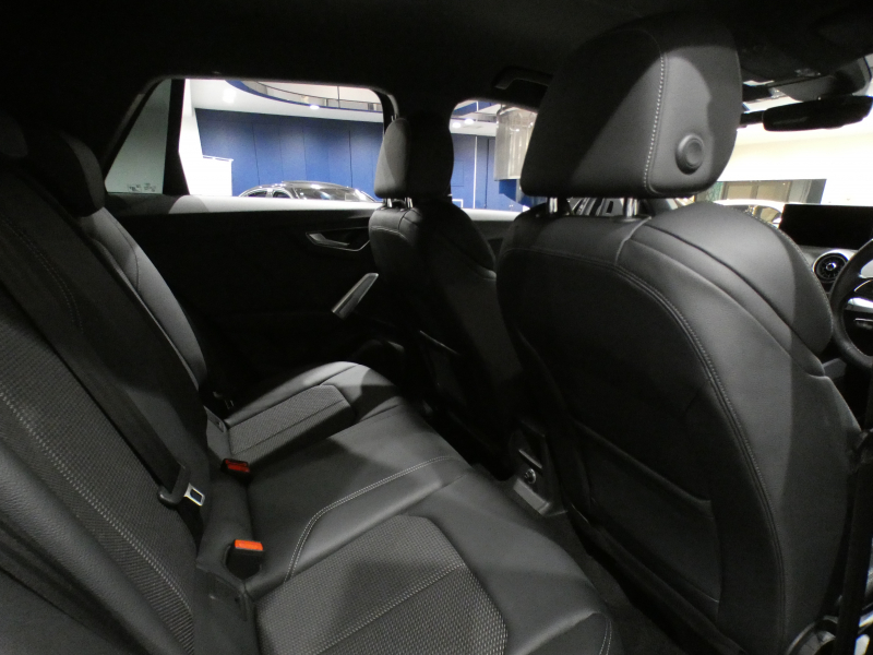 アウディ Q2 Q2 30TFSIｽﾎﾟｰﾂ Sﾗｲﾝ&ｱｼｽﾀﾝｽPKG　ADVｷｰ 追ACC ﾚｰﾝ&ｻｲﾄﾞｱｼｽﾄ ｱｳﾃﾞｨﾌﾟﾚｾﾝｽ 半革 ﾋｰﾀｰ MMIﾅﾋﾞ Bｶﾒﾗ PDC LEDﾗｲﾄ ｵｰﾄﾃｰﾙｹﾞｰﾄ Sﾗｲﾝｴｸｽﾃﾘｱ&18AW　2年保証