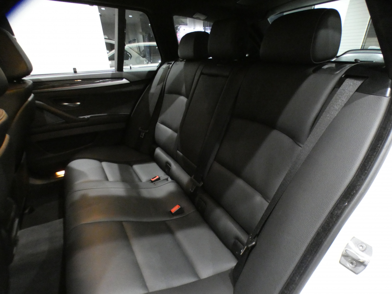 BMW 5シリーズ 528iﾂｰﾘﾝｸﾞMｽﾎﾟｰﾂ　後期 追ACC ﾚｰﾝCHW 衝突軽減 黒革 ﾋｰﾀｰ DSPﾒｰﾀｰ iﾄﾞﾗｲﾌﾞﾅﾋﾞ(NBT-EVO) Bｶﾒﾗ PDC LEDﾗｲﾄ ｵｰﾄﾃｰﾙｹﾞｰﾄ Mｽﾎﾟｰﾂｴｱﾛ&18AW 高出力EG 245ps　2年保証