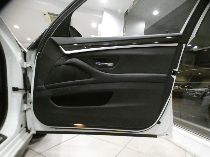 BMW 5シリーズ 528iﾂｰﾘﾝｸﾞMｽﾎﾟｰﾂ　後期 追ACC ﾚｰﾝCHW 衝突軽減 黒革 ﾋｰﾀｰ DSPﾒｰﾀｰ iﾄﾞﾗｲﾌﾞﾅﾋﾞ(NBT-EVO) Bｶﾒﾗ PDC LEDﾗｲﾄ ｵｰﾄﾃｰﾙｹﾞｰﾄ Mｽﾎﾟｰﾂｴｱﾛ&18AW 高出力EG 245ps　2年保証