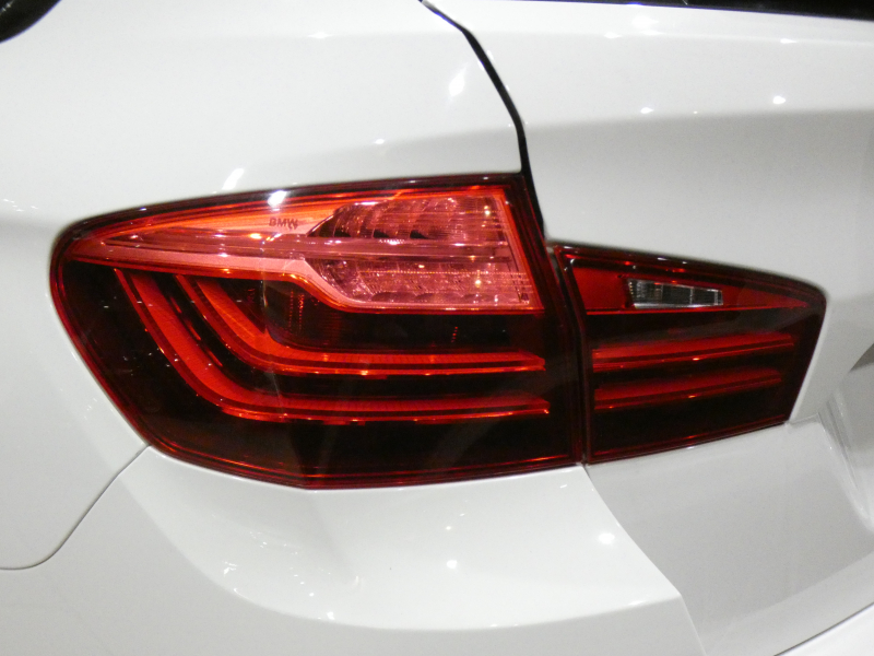 BMW 5シリーズ 528iﾂｰﾘﾝｸﾞMｽﾎﾟｰﾂ　後期 追ACC ﾚｰﾝCHW 衝突軽減 黒革 ﾋｰﾀｰ DSPﾒｰﾀｰ iﾄﾞﾗｲﾌﾞﾅﾋﾞ(NBT-EVO) Bｶﾒﾗ PDC LEDﾗｲﾄ ｵｰﾄﾃｰﾙｹﾞｰﾄ Mｽﾎﾟｰﾂｴｱﾛ&18AW 高出力EG 245ps　2年保証