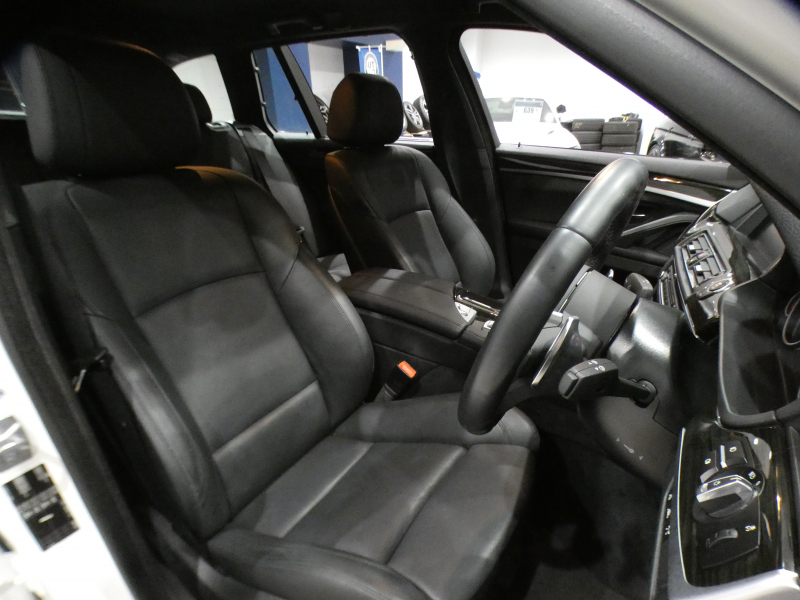 BMW 5シリーズ 528iﾂｰﾘﾝｸﾞMｽﾎﾟｰﾂ　後期 追ACC ﾚｰﾝCHW 衝突軽減 黒革 ﾋｰﾀｰ DSPﾒｰﾀｰ iﾄﾞﾗｲﾌﾞﾅﾋﾞ(NBT-EVO) Bｶﾒﾗ PDC LEDﾗｲﾄ ｵｰﾄﾃｰﾙｹﾞｰﾄ Mｽﾎﾟｰﾂｴｱﾛ&18AW 高出力EG 245ps　2年保証