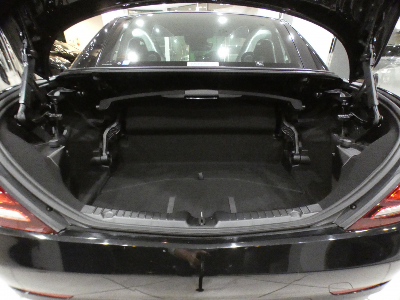 メルセデスベンツ SLCクラス SLC200ｽﾎﾟｰﾂ ﾚｰﾀﾞｰｾｰﾌﾃｨ　ｷｰﾚｽｺﾞｰ 黒革 ﾋｰﾀｰ&ｴｱｽｶｰﾌ ﾏｼﾞｯｸｽｶｲR ﾅﾋﾞTV harmank Bｶﾒﾗ PTS LEDﾗｲﾄ AMGｽﾀｲﾘﾝｸﾞ&18AW ｽﾎﾟｰﾂEX　2年保証