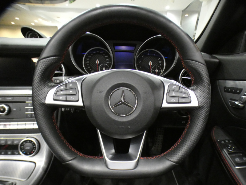 メルセデスベンツ SLCクラス SLC200ｽﾎﾟｰﾂ ﾚｰﾀﾞｰｾｰﾌﾃｨ　ｷｰﾚｽｺﾞｰ 黒革 ﾋｰﾀｰ&ｴｱｽｶｰﾌ ﾏｼﾞｯｸｽｶｲR ﾅﾋﾞTV harmank Bｶﾒﾗ PTS LEDﾗｲﾄ AMGｽﾀｲﾘﾝｸﾞ&18AW ｽﾎﾟｰﾂEX　2年保証