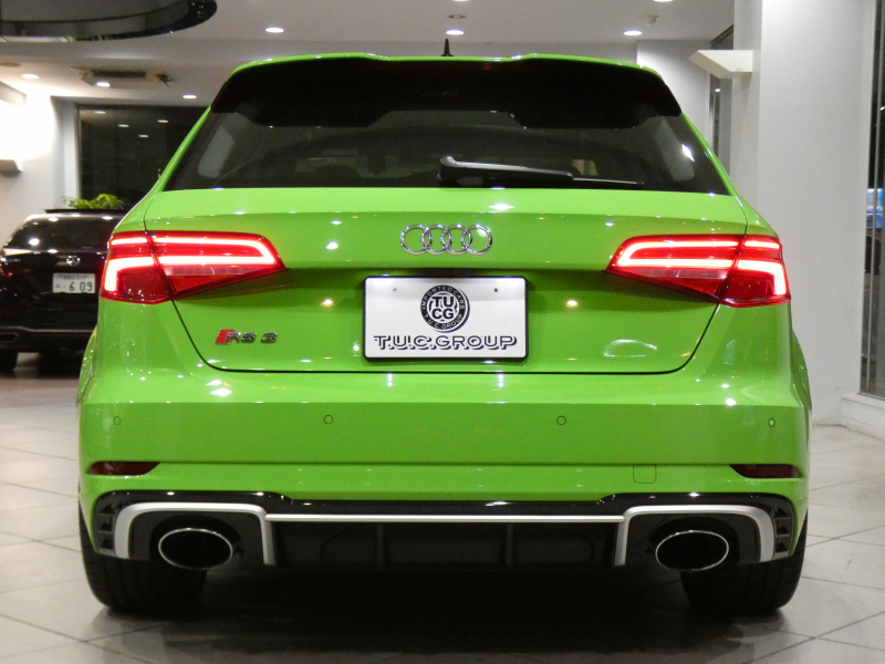 アウディ RS3 RS3ｽﾎﾟｰﾂﾊﾞｯｸ 2.5TFSIｸﾜﾄﾛ RSﾃﾞｻﾞｲﾝPKG　ADVｷｰ 追ACC ﾚｰﾝ&ｻｲﾄﾞｱｼｽﾄ RSｽﾎﾟｰﾂｼｰﾄ ﾋｰﾀｰ MMIﾅﾋﾞ ﾊﾞｰﾁｬﾙCP B&Oｻｳﾝﾄﾞ Bｶﾒﾗ PDC ﾏﾄﾘｸｽLED 専用ｴｸｽﾃﾘｱ&19AW ﾚｯﾄﾞｷｬﾘﾊﾟｰ ﾏｸﾞﾈﾃｨｯｸR 可変ﾏﾌﾗｰ 400ps　2年保証