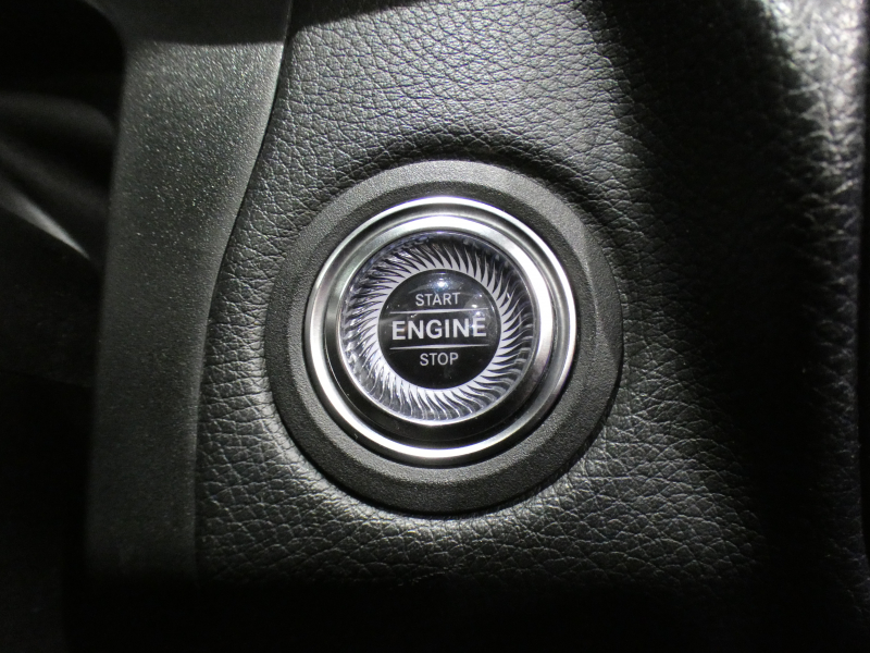 メルセデスベンツ GLC GLC220d 4MATICｸｰﾍﾟ AMGﾗｲﾝ&ﾚｰﾀﾞｰｾｰﾌﾃｨ　後期 黒半革 全席ﾋｰﾀｰ ｻﾝﾙｰﾌ MBUX Meｺﾈ 全周囲ｶﾒﾗ PTS ﾜｲﾔﾚｽCH ﾏﾙﾁﾋﾞｰﾑLED ｱﾝﾋﾞｴﾝﾄﾗｲﾄ AMGｽﾀｲﾘﾝｸﾞ&19AW　2年保証