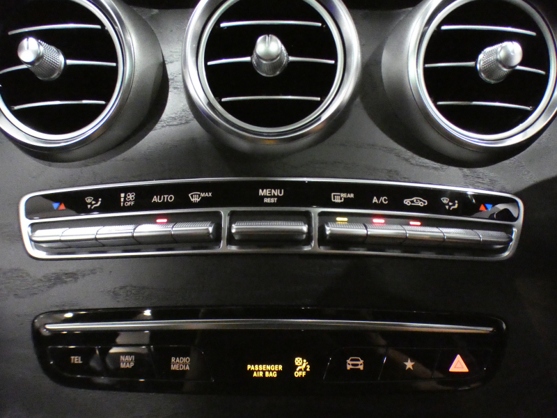 メルセデスベンツ GLC GLC220d 4MATICｸｰﾍﾟ AMGﾗｲﾝ&ﾚｰﾀﾞｰｾｰﾌﾃｨ　後期 黒半革 全席ﾋｰﾀｰ ｻﾝﾙｰﾌ MBUX Meｺﾈ 全周囲ｶﾒﾗ PTS ﾜｲﾔﾚｽCH ﾏﾙﾁﾋﾞｰﾑLED ｱﾝﾋﾞｴﾝﾄﾗｲﾄ AMGｽﾀｲﾘﾝｸﾞ&19AW　2年保証