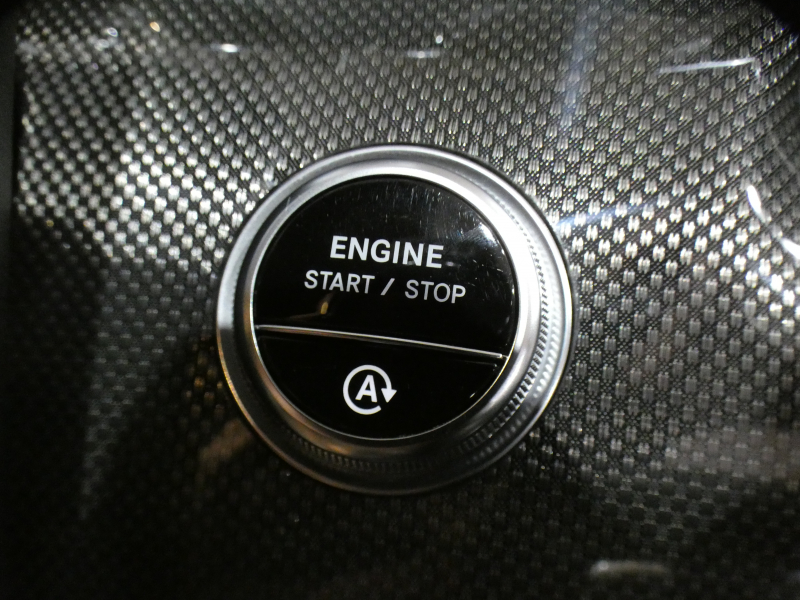 メルセデスベンツ Cクラス C200 AVG AMGﾗｲﾝ&ﾚｻﾞｰEXC&ﾍﾞｰｼｯｸPKG ISG搭載　1ｵｰﾅｰ 黒革 ﾊﾟﾉﾗﾏSR  MBUXARﾅﾋﾞ TV 全周囲ｶﾒﾗ PTS carplay ﾜｲﾔﾚｽCH ﾍｯﾄﾞｱｯﾌﾟDSP ﾃﾞｼﾞﾀﾙｺｯｸﾋﾟｯﾄDSP ｵｰﾄﾄﾗﾝｸ DIGITALﾗｲﾄ AMGｽﾀｲﾘﾝｸﾞ&18AW ﾘｱｱｸｽﾙｽﾃｱﾘﾝｸﾞ　2年保証