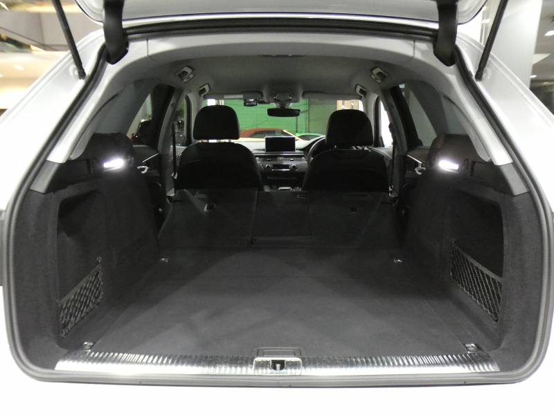 アウディ A4 A4 ｵｰﾙﾛｰﾄﾞｸﾜﾄﾛ ﾗｸﾞｼﾞｭｱﾘｰ&ｱｼｽﾀﾝｽPKG　ADVｷｰ 追ACC ﾚｰﾝ&ｻｲﾄﾞｱｼｽﾄ ｱｳﾃﾞｨﾌﾟﾚｾﾝｽ MMIﾅﾋﾞ ﾊﾞｰﾁｬﾙCP 全周囲ｶﾒﾗ PDC ﾊﾟｰｸｱｼｽﾄ ｵｰﾄﾃｰﾙｹﾞｰﾄ ﾏﾄﾘｸｽLED 17AW　2年保証