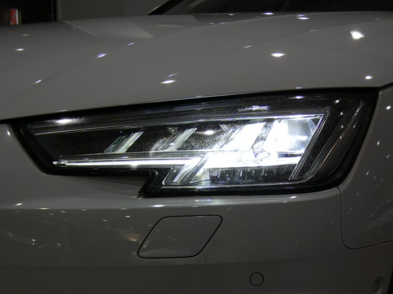 アウディ A4 A4 ｵｰﾙﾛｰﾄﾞｸﾜﾄﾛ ﾗｸﾞｼﾞｭｱﾘｰ&ｱｼｽﾀﾝｽPKG　ADVｷｰ 追ACC ﾚｰﾝ&ｻｲﾄﾞｱｼｽﾄ ｱｳﾃﾞｨﾌﾟﾚｾﾝｽ MMIﾅﾋﾞ ﾊﾞｰﾁｬﾙCP 全周囲ｶﾒﾗ PDC ﾊﾟｰｸｱｼｽﾄ ｵｰﾄﾃｰﾙｹﾞｰﾄ ﾏﾄﾘｸｽLED 17AW　2年保証