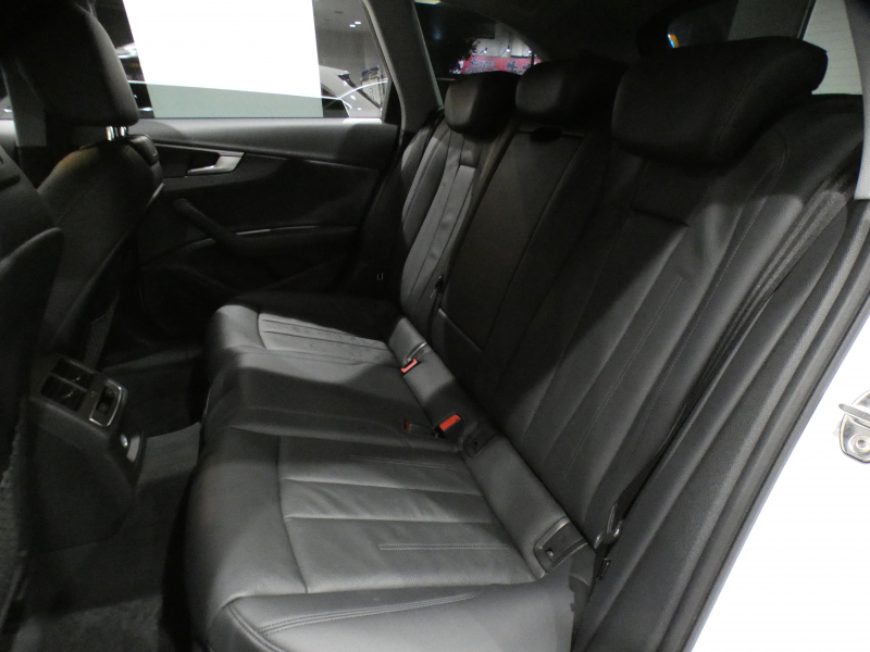 アウディ A4 A4 ｵｰﾙﾛｰﾄﾞｸﾜﾄﾛ ﾗｸﾞｼﾞｭｱﾘｰ&ｱｼｽﾀﾝｽPKG　ADVｷｰ 追ACC ﾚｰﾝ&ｻｲﾄﾞｱｼｽﾄ ｱｳﾃﾞｨﾌﾟﾚｾﾝｽ MMIﾅﾋﾞ ﾊﾞｰﾁｬﾙCP 全周囲ｶﾒﾗ PDC ﾊﾟｰｸｱｼｽﾄ ｵｰﾄﾃｰﾙｹﾞｰﾄ ﾏﾄﾘｸｽLED 17AW　2年保証