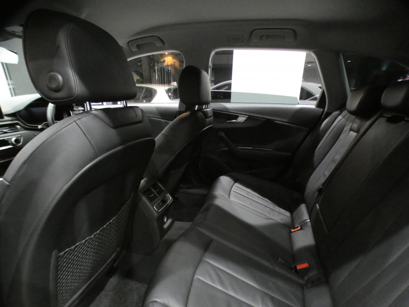 アウディ A4 A4 ｵｰﾙﾛｰﾄﾞｸﾜﾄﾛ ﾗｸﾞｼﾞｭｱﾘｰ&ｱｼｽﾀﾝｽPKG　ADVｷｰ 追ACC ﾚｰﾝ&ｻｲﾄﾞｱｼｽﾄ ｱｳﾃﾞｨﾌﾟﾚｾﾝｽ MMIﾅﾋﾞ ﾊﾞｰﾁｬﾙCP 全周囲ｶﾒﾗ PDC ﾊﾟｰｸｱｼｽﾄ ｵｰﾄﾃｰﾙｹﾞｰﾄ ﾏﾄﾘｸｽLED 17AW　2年保証