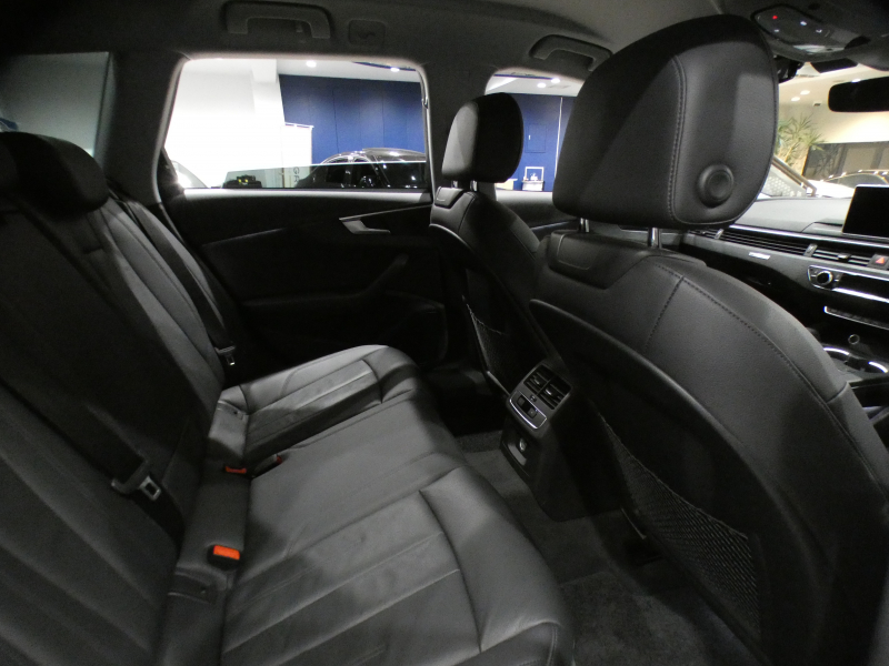 アウディ A4 A4 ｵｰﾙﾛｰﾄﾞｸﾜﾄﾛ ﾗｸﾞｼﾞｭｱﾘｰ&ｱｼｽﾀﾝｽPKG　ADVｷｰ 追ACC ﾚｰﾝ&ｻｲﾄﾞｱｼｽﾄ ｱｳﾃﾞｨﾌﾟﾚｾﾝｽ MMIﾅﾋﾞ ﾊﾞｰﾁｬﾙCP 全周囲ｶﾒﾗ PDC ﾊﾟｰｸｱｼｽﾄ ｵｰﾄﾃｰﾙｹﾞｰﾄ ﾏﾄﾘｸｽLED 17AW　2年保証