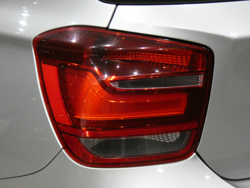 BMW 1シリーズ M135i ﾊﾟｰｷﾝｸﾞｻﾎﾟｰﾄPKG　ｺﾝﾌｫA ﾍｷｻｺﾞﾝｸﾛｽｼｰﾄ ｱﾝﾄﾞﾛｲﾄﾞﾓﾆﾀｰ(純正ﾅﾋﾞ表示可) BTｵｰﾃﾞｨｵ Bｶﾒﾗ Rｾﾝｻｰ ｷｾﾉﾝ 専用ｴｸｽﾃﾘｱ&18AW 320ps　2年保証