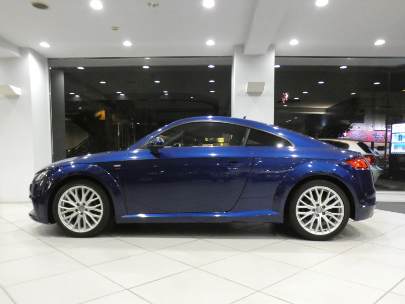 アウディ TTクーペ TTｸｰﾍﾟ 2.0TFSIｸﾜﾄﾛ Sﾗｲﾝ&ｱｼｽﾀﾝｽPKGｱﾄﾞﾊﾞﾝｽﾄ　ADVｷｰ ﾚｰﾝ&ｻｲﾄﾞｱｼｽﾄ ｸﾙｺﾝ 半革 MMIﾅﾋﾞTV Bｶﾒﾗ PDC ﾊﾞｰﾁｬﾙCP ﾏﾄﾘｸｽLED Sﾗｲﾝｴｸｽﾃﾘｱ&18AW　2年保証