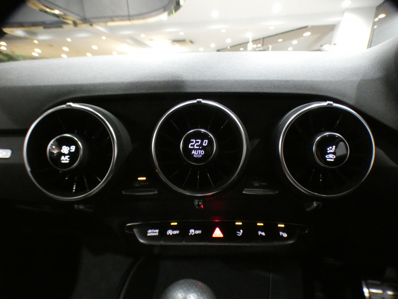 アウディ TTクーペ TTｸｰﾍﾟ 2.0TFSIｸﾜﾄﾛ Sﾗｲﾝ&ｱｼｽﾀﾝｽPKGｱﾄﾞﾊﾞﾝｽﾄ　ADVｷｰ ﾚｰﾝ&ｻｲﾄﾞｱｼｽﾄ ｸﾙｺﾝ 半革 MMIﾅﾋﾞTV Bｶﾒﾗ PDC ﾊﾞｰﾁｬﾙCP ﾏﾄﾘｸｽLED Sﾗｲﾝｴｸｽﾃﾘｱ&18AW　2年保証