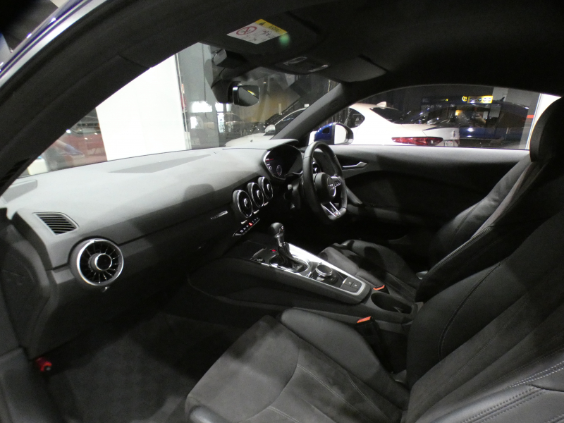 アウディ TTクーペ TTｸｰﾍﾟ 2.0TFSIｸﾜﾄﾛ Sﾗｲﾝ&ｱｼｽﾀﾝｽPKGｱﾄﾞﾊﾞﾝｽﾄ　ADVｷｰ ﾚｰﾝ&ｻｲﾄﾞｱｼｽﾄ ｸﾙｺﾝ 半革 MMIﾅﾋﾞTV Bｶﾒﾗ PDC ﾊﾞｰﾁｬﾙCP ﾏﾄﾘｸｽLED Sﾗｲﾝｴｸｽﾃﾘｱ&18AW　2年保証