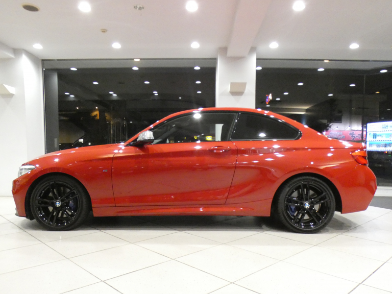 BMW 2シリーズ M240iｸｰﾍﾟ　後期 追ACC ﾚｰﾝDW 衝突軽減 黒革 ﾋｰﾀｰ iﾄﾞﾗｲﾌﾞﾅﾋﾞ(第6世代ﾀｯﾁP対応) Bｶﾒﾗ PDC LEDﾗｲﾄ&ﾃｰﾙﾗﾝﾌﾟ MﾊﾟﾌｫFｽﾎﾟｲﾗｰ&ｶｰﾎﾞﾝｽﾎﾟｲﾗｰ 専用ｴｸｽﾃﾘｱ&18AW B58EG 340ps　2年保証