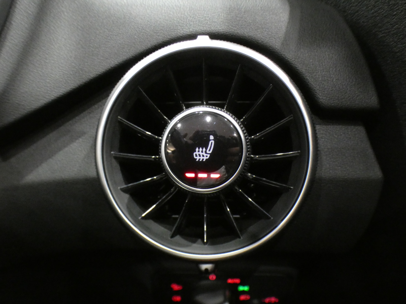 アウディ TTロードスター TTﾛｰﾄﾞｽﾀｰ 2.0TFSIｸﾜﾄﾛ ﾚｻﾞｰ&ｱｼｽﾀﾝｽPKG　ADVｷｰ 黒幌/茶革 ﾋｰﾀｰ MMIﾅﾋﾞTV ﾊﾞｰﾁｬﾙCP Bｶﾒﾗ PDC ｸﾙｺﾝ ﾏﾄﾘｸｽLED Sﾗｲﾝﾊﾞﾝﾊﾟｰ 18AW ﾛｰﾀﾞｳﾝｻｽ NEUSPPEDｴｱｸﾘ　2年保証