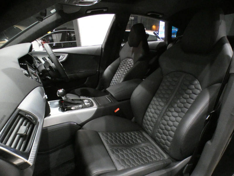 アウディ RS7 RS7ｽﾎﾟｰﾂﾊﾞｯｸ 4.0TFSIｸﾜﾄﾛ　1ｵｰﾅｰ ｱｼｽﾀﾝｽｼｽﾃﾑ 追ACC ﾚｰﾝ&ｻｲﾄﾞｱｼｽﾄ ﾌﾞﾚｰｷﾌﾟﾚW 黒革 ｻﾝﾙｰﾌ ｱﾙｶﾝﾀｰﾗﾙｰﾌ MMIﾅﾋﾞTV BOSE Bｶﾒﾗ PDC LEDﾗｲﾄ 専用ｴｸｽﾃﾘｱ&21AW 可変ﾏﾌﾗｰ 560ps　2年保証