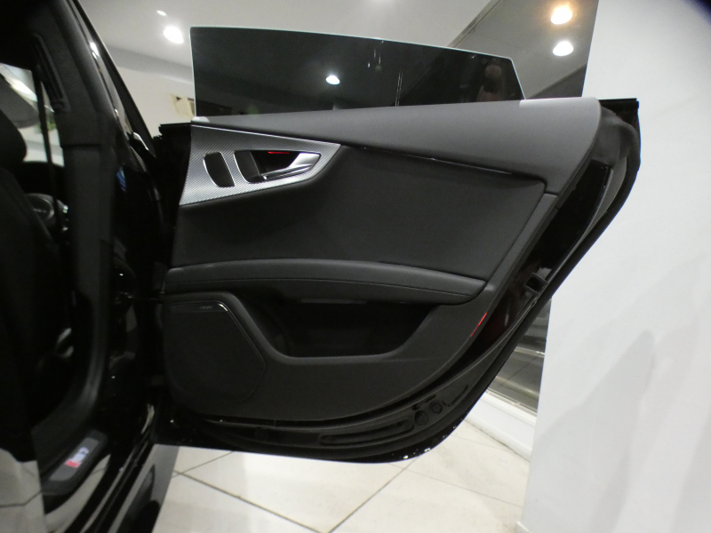 アウディ RS7 RS7ｽﾎﾟｰﾂﾊﾞｯｸ 4.0TFSIｸﾜﾄﾛ　1ｵｰﾅｰ ｱｼｽﾀﾝｽｼｽﾃﾑ 追ACC ﾚｰﾝ&ｻｲﾄﾞｱｼｽﾄ ﾌﾞﾚｰｷﾌﾟﾚW 黒革 ｻﾝﾙｰﾌ ｱﾙｶﾝﾀｰﾗﾙｰﾌ MMIﾅﾋﾞTV BOSE Bｶﾒﾗ PDC LEDﾗｲﾄ 専用ｴｸｽﾃﾘｱ&21AW 可変ﾏﾌﾗｰ 560ps　2年保証