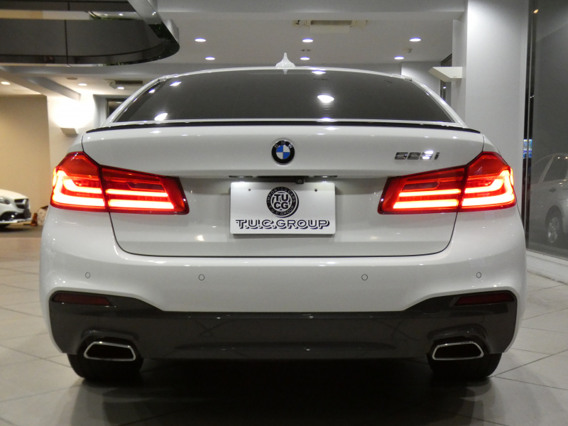 BMW 5シリーズ 523i Mｽﾎﾟｰﾂ ﾊｲﾗｲﾝPKG　ｺﾝﾌｫA Dｱｼｽﾄ+ 追ACC ﾚｰﾝCHW 衝突軽減 黒革 全席ﾋｰﾀｰ iﾄﾞﾗｲﾌﾞﾅﾋﾞ(第6世代ﾀｯﾁP対応) 全周囲ｶﾒﾗ PDC LEDﾗｲﾄ ｵｰﾄﾄﾗﾝｸ Mｽﾎﾟｰﾂｴｱﾛ&19AW ﾄﾗﾝｸｽﾎﾟｲﾗｰ　2年保証