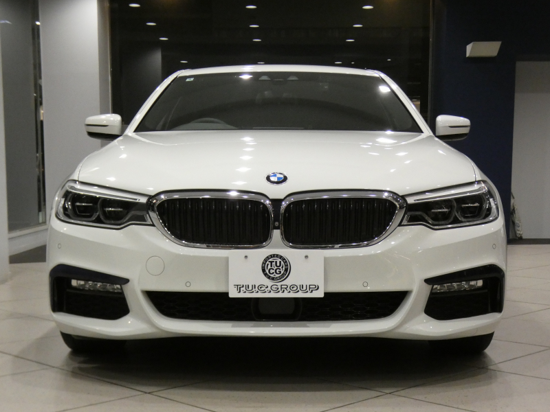 BMW 5シリーズ 523i Mｽﾎﾟｰﾂ ﾊｲﾗｲﾝPKG　ｺﾝﾌｫA Dｱｼｽﾄ+ 追ACC ﾚｰﾝCHW 衝突軽減 黒革 全席ﾋｰﾀｰ iﾄﾞﾗｲﾌﾞﾅﾋﾞ(第6世代ﾀｯﾁP対応) 全周囲ｶﾒﾗ PDC LEDﾗｲﾄ ｵｰﾄﾄﾗﾝｸ Mｽﾎﾟｰﾂｴｱﾛ&19AW ﾄﾗﾝｸｽﾎﾟｲﾗｰ　2年保証