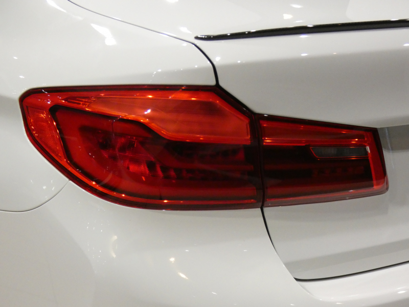 BMW 5シリーズ 523i Mｽﾎﾟｰﾂ ﾊｲﾗｲﾝPKG　ｺﾝﾌｫA Dｱｼｽﾄ+ 追ACC ﾚｰﾝCHW 衝突軽減 黒革 全席ﾋｰﾀｰ iﾄﾞﾗｲﾌﾞﾅﾋﾞ(第6世代ﾀｯﾁP対応) 全周囲ｶﾒﾗ PDC LEDﾗｲﾄ ｵｰﾄﾄﾗﾝｸ Mｽﾎﾟｰﾂｴｱﾛ&19AW ﾄﾗﾝｸｽﾎﾟｲﾗｰ　2年保証