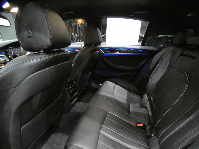 BMW 5シリーズ 523i Mｽﾎﾟｰﾂ ﾊｲﾗｲﾝPKG　ｺﾝﾌｫA Dｱｼｽﾄ+ 追ACC ﾚｰﾝCHW 衝突軽減 黒革 全席ﾋｰﾀｰ iﾄﾞﾗｲﾌﾞﾅﾋﾞ(第6世代ﾀｯﾁP対応) 全周囲ｶﾒﾗ PDC LEDﾗｲﾄ ｵｰﾄﾄﾗﾝｸ Mｽﾎﾟｰﾂｴｱﾛ&19AW ﾄﾗﾝｸｽﾎﾟｲﾗｰ　2年保証