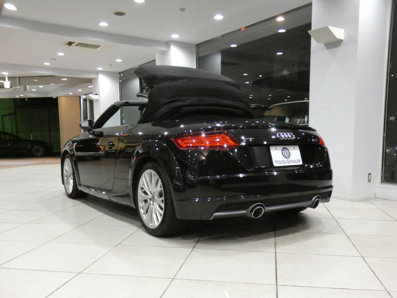 アウディ TTロードスター TTﾛｰﾄﾞｽﾀｰ 2.0TFSIｸﾜﾄﾛ SﾗｲﾝPKG　ADVｷｰ 黒幌/黒半革 Pｼｰﾄ MMIﾅﾋﾞTV ﾊﾞｰﾁｬﾙCP Rｾﾝｻｰ ﾏﾄﾘｸｽLED Sﾗｲﾝｴｸｽﾃﾘｱ&18AW　2年保証