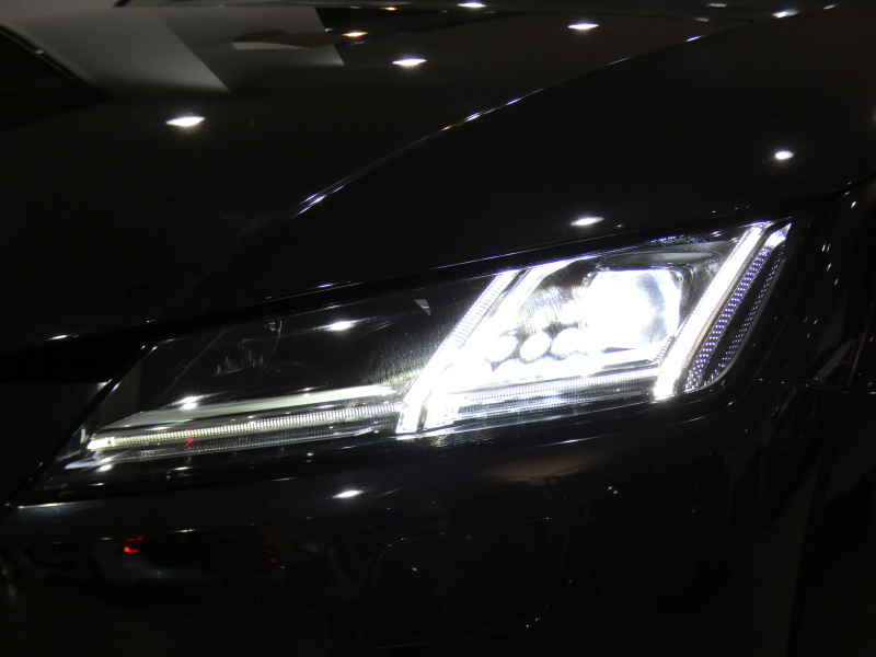 アウディ TTロードスター TTﾛｰﾄﾞｽﾀｰ 2.0TFSIｸﾜﾄﾛ SﾗｲﾝPKG　ADVｷｰ 黒幌/黒半革 Pｼｰﾄ MMIﾅﾋﾞTV ﾊﾞｰﾁｬﾙCP Rｾﾝｻｰ ﾏﾄﾘｸｽLED Sﾗｲﾝｴｸｽﾃﾘｱ&18AW　2年保証