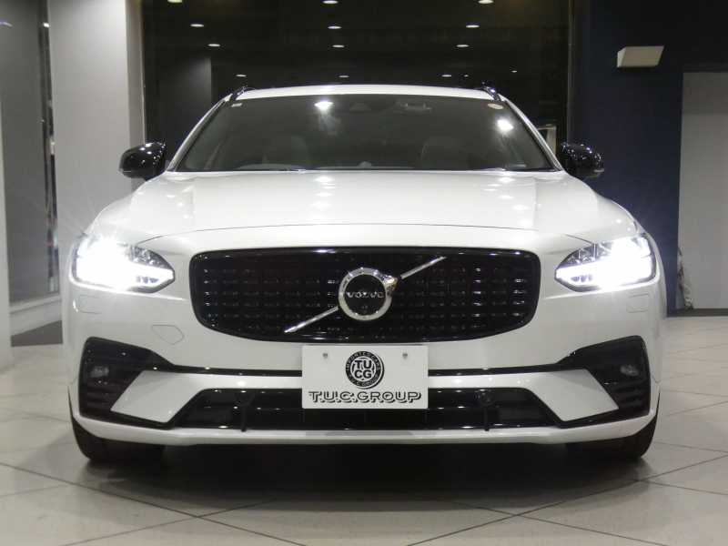 ボルボ V90 V90 B6 AWD Rﾃﾞｻﾞｲﾝ　ｼﾃｨｾｰﾌ 追ACC･LKA･ LCMA ｽﾃｱﾋｰﾀｰ 白革 全席ﾋｰﾀｰ ﾊﾟﾉﾗﾏSR ﾀｯﾁｽｸﾘｰﾝHDDﾅﾋﾞTV B&Wｻｳﾝﾄﾞ 全周ｶﾒﾗ PDC ﾍｯﾄﾞｱｯﾌﾟDSP LEDﾗｲﾄ ｵｰﾄﾃｰﾙｹﾞｰﾄ Rﾃﾞｻﾞｲﾝ専用ｴｸｽﾃﾘｱ&20AW B6ｴﾝｼﾞﾝ +ﾓｰﾀｰ　2年保証