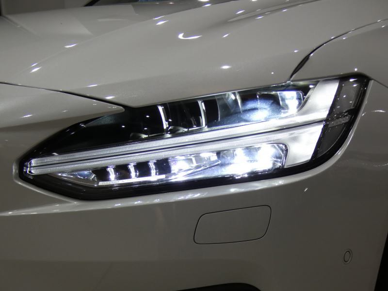 ボルボ V90 V90 B6 AWD Rﾃﾞｻﾞｲﾝ　ｼﾃｨｾｰﾌ 追ACC･LKA･ LCMA ｽﾃｱﾋｰﾀｰ 白革 全席ﾋｰﾀｰ ﾊﾟﾉﾗﾏSR ﾀｯﾁｽｸﾘｰﾝHDDﾅﾋﾞTV B&Wｻｳﾝﾄﾞ 全周ｶﾒﾗ PDC ﾍｯﾄﾞｱｯﾌﾟDSP LEDﾗｲﾄ ｵｰﾄﾃｰﾙｹﾞｰﾄ Rﾃﾞｻﾞｲﾝ専用ｴｸｽﾃﾘｱ&20AW B6ｴﾝｼﾞﾝ +ﾓｰﾀｰ　2年保証