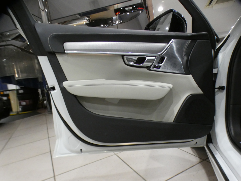 ボルボ V90 V90 B6 AWD Rﾃﾞｻﾞｲﾝ　ｼﾃｨｾｰﾌ 追ACC･LKA･ LCMA ｽﾃｱﾋｰﾀｰ 白革 全席ﾋｰﾀｰ ﾊﾟﾉﾗﾏSR ﾀｯﾁｽｸﾘｰﾝHDDﾅﾋﾞTV B&Wｻｳﾝﾄﾞ 全周ｶﾒﾗ PDC ﾍｯﾄﾞｱｯﾌﾟDSP LEDﾗｲﾄ ｵｰﾄﾃｰﾙｹﾞｰﾄ Rﾃﾞｻﾞｲﾝ専用ｴｸｽﾃﾘｱ&20AW B6ｴﾝｼﾞﾝ +ﾓｰﾀｰ　2年保証