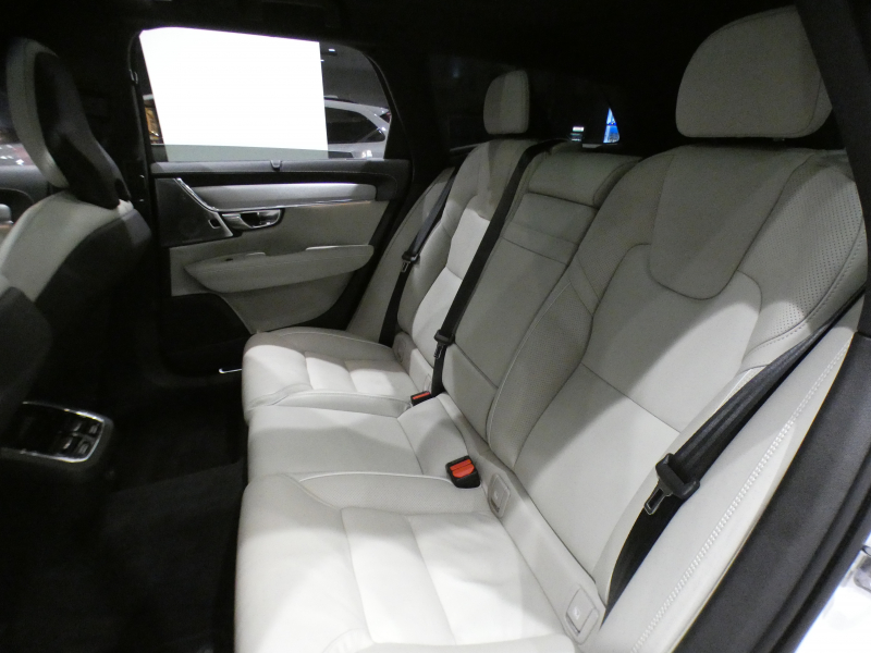 ボルボ V90 V90 B6 AWD Rﾃﾞｻﾞｲﾝ　ｼﾃｨｾｰﾌ 追ACC･LKA･ LCMA ｽﾃｱﾋｰﾀｰ 白革 全席ﾋｰﾀｰ ﾊﾟﾉﾗﾏSR ﾀｯﾁｽｸﾘｰﾝHDDﾅﾋﾞTV B&Wｻｳﾝﾄﾞ 全周ｶﾒﾗ PDC ﾍｯﾄﾞｱｯﾌﾟDSP LEDﾗｲﾄ ｵｰﾄﾃｰﾙｹﾞｰﾄ Rﾃﾞｻﾞｲﾝ専用ｴｸｽﾃﾘｱ&20AW B6ｴﾝｼﾞﾝ +ﾓｰﾀｰ　2年保証