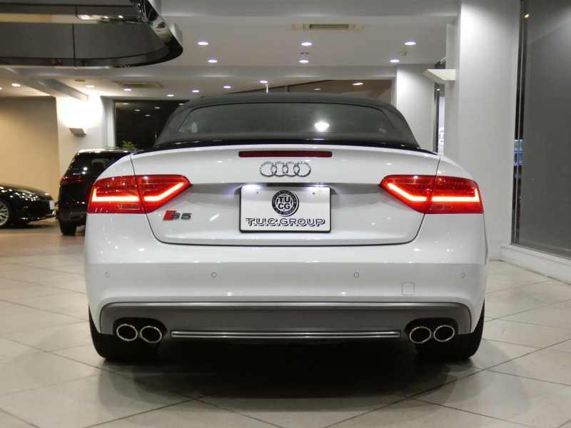 アウディ S5 S5ｶﾌﾞﾘｵﾚ 3.0TFSIｸﾜﾄﾛ ｱｼｽﾀﾝｽPKG　ADVｷｰ 追ACC ﾚｰﾝ&ｻｲﾄﾞｱｼｽﾄ ﾌﾞﾚｰｷW 黒革/黒幌 MMIﾅﾋﾞTV Bｶﾒﾗ PDC ｷｾﾉﾝ RSﾊﾝﾄﾞﾙ 専用ｴｸｽﾃﾘｱ&19AW 333ps　2年保証