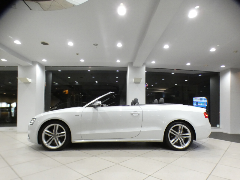 アウディ S5 S5ｶﾌﾞﾘｵﾚ 3.0TFSIｸﾜﾄﾛ ｱｼｽﾀﾝｽPKG　ADVｷｰ 追ACC ﾚｰﾝ&ｻｲﾄﾞｱｼｽﾄ ﾌﾞﾚｰｷW 黒革/黒幌 MMIﾅﾋﾞTV Bｶﾒﾗ PDC ｷｾﾉﾝ RSﾊﾝﾄﾞﾙ 専用ｴｸｽﾃﾘｱ&19AW 333ps　2年保証