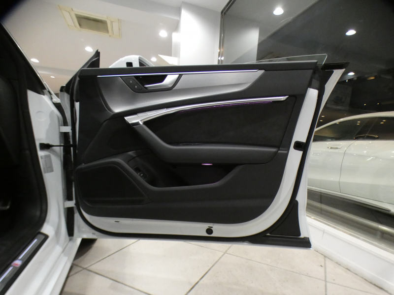 アウディ A7 A7ｽﾎﾟｰﾂﾊﾞｯｸ 55TFSIｸﾜﾄﾛ Sﾗｲﾝ&ｱｼｽﾀﾝｽPKG　ADVｷｰ 追ACC ﾚｰﾝ&ｻｲﾄﾞｱｼｽﾄ 黒革 ﾋｰﾀｰ ﾀｯﾁﾚｽﾎﾟﾝｽ付MMIﾅﾋﾞ ﾊﾞｰﾁｬﾙCP+ 全周囲ｶﾒﾗ PDC ﾚｰｻﾞｰﾏﾄﾘｸｽLED ﾗｲﾄｱﾆﾒｰｼｮﾝ Sﾗｲﾝｴｸｽﾃﾘｱ&20AW　2年保証