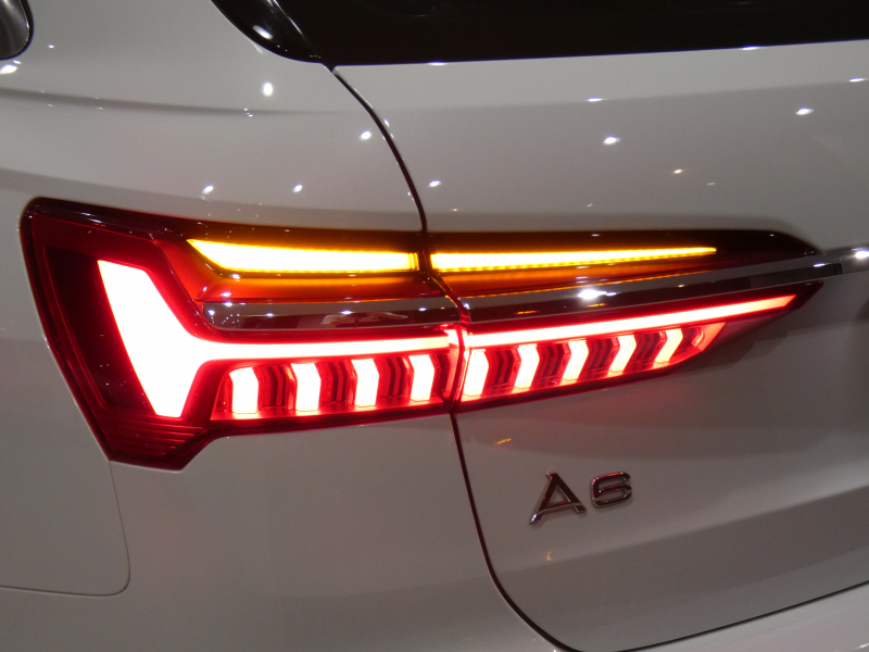 アウディ A6アバント A6ｱﾊﾞﾝﾄ 45TFSIｸﾜﾄﾛ Sﾗｲﾝ ｱｼｽﾀﾝｽPKG　ADVｷｰ 追ACC ﾚｰﾝ&ｻｲﾄﾞｱｼｽﾄ ｱｳﾃﾞｨﾌﾟﾚｾﾝｽ ﾀｯﾁﾚｽﾎﾟﾝｽ付MMIﾅﾋﾞ ﾊﾞｰﾁｬﾙCP+ 全周囲ｶﾒﾗ PDC HDﾏﾄﾘｸｽLED ｱﾝﾋﾞｴﾝﾄﾗｲﾄ ｵｰﾄﾃｰﾙｹﾞｰﾄ Sﾗｲﾝｴｸｽﾃﾘｱ&19AW　2年保証