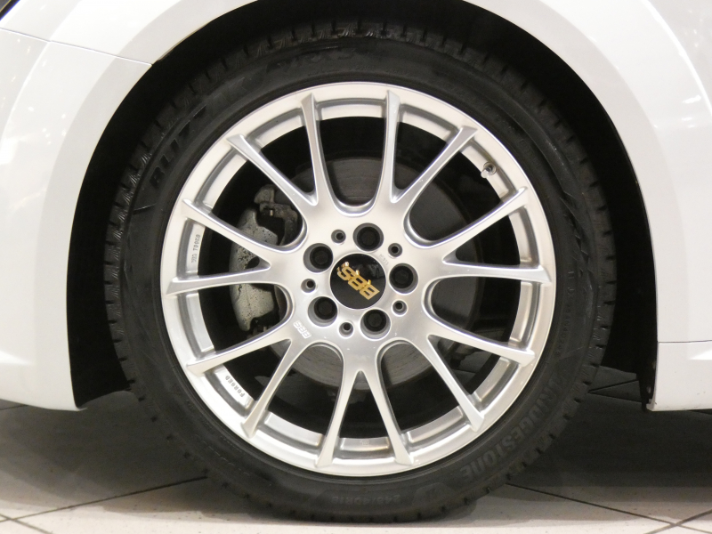 アウディ TTクーペ TTｸｰﾍﾟ2.0TFSIｸﾜﾄﾛ Sﾗｲﾝ　ADVｷｰ 半革 MMIﾅﾋﾞTV ﾊﾞｰﾁｬﾙCP BTｵｰﾃﾞｨｵ Rｾﾝｻｰ LEDﾗｲﾄ Sﾗｲﾝｴｸｽﾃﾘｱ BBS18ｲﾝﾁAW　2年保証