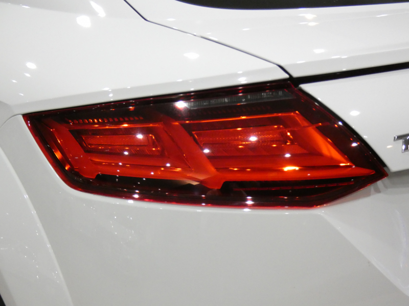 アウディ TTクーペ TTｸｰﾍﾟ2.0TFSIｸﾜﾄﾛ Sﾗｲﾝ　ADVｷｰ 半革 MMIﾅﾋﾞTV ﾊﾞｰﾁｬﾙCP BTｵｰﾃﾞｨｵ Rｾﾝｻｰ LEDﾗｲﾄ Sﾗｲﾝｴｸｽﾃﾘｱ BBS18ｲﾝﾁAW　2年保証