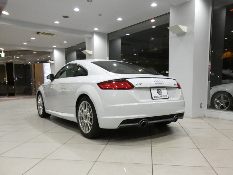 アウディ TTクーペ TTｸｰﾍﾟ2.0TFSIｸﾜﾄﾛ Sﾗｲﾝ　ADVｷｰ 半革 MMIﾅﾋﾞTV ﾊﾞｰﾁｬﾙCP BTｵｰﾃﾞｨｵ Rｾﾝｻｰ LEDﾗｲﾄ Sﾗｲﾝｴｸｽﾃﾘｱ BBS18ｲﾝﾁAW　2年保証