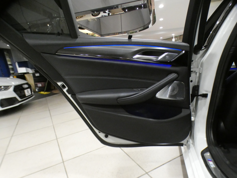 BMW Mシリーズ M5 ｺﾝﾌｫｰﾄPKG　Dｱｼｽﾄ+ 追ACC ﾚｰﾝCHW 衝突軽減 黒革 ﾏｯｻｰｼﾞ ﾋｰﾀｰ&ﾍﾞﾝﾁﾚｰﾀｰ ☆B&Wｻｳﾝﾄﾞ iﾄﾞﾗｲﾌﾞﾅﾋﾞ(第6世代 ﾀｯﾁP対応) 全周囲ｶﾒﾗ PDC ﾍｯﾄﾞUDSP ﾅｲﾄﾋﾞｼﾞｮﾝ LEDﾗｲﾄ ｱﾝﾋﾞｴﾝﾄｴｱP 専用ｴｸｽﾃﾘｱ&20AW ｽﾎﾟｰﾂEX 600ps　2年保証　