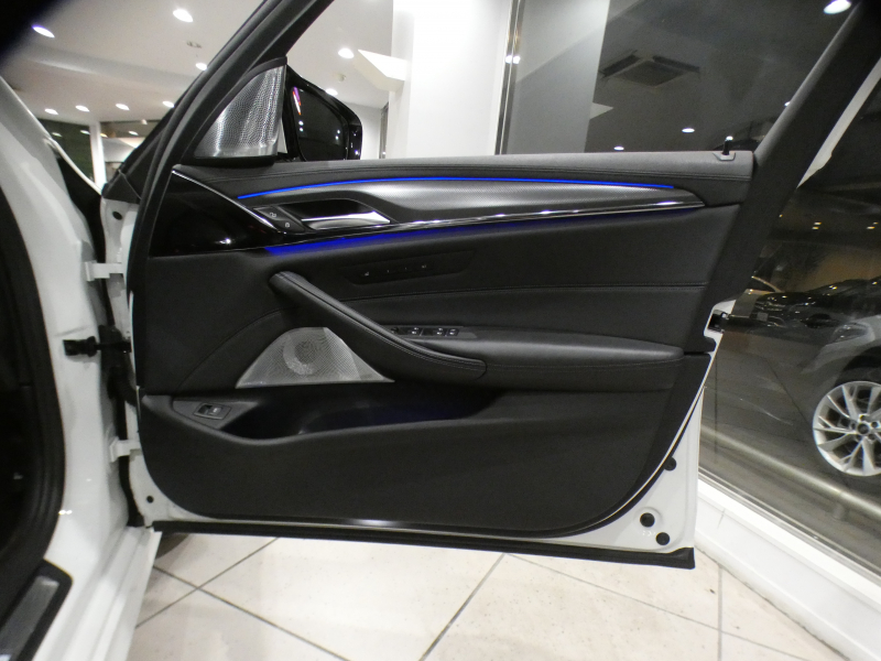 BMW Mシリーズ M5 ｺﾝﾌｫｰﾄPKG　Dｱｼｽﾄ+ 追ACC ﾚｰﾝCHW 衝突軽減 黒革 ﾏｯｻｰｼﾞ ﾋｰﾀｰ&ﾍﾞﾝﾁﾚｰﾀｰ ☆B&Wｻｳﾝﾄﾞ iﾄﾞﾗｲﾌﾞﾅﾋﾞ(第6世代 ﾀｯﾁP対応) 全周囲ｶﾒﾗ PDC ﾍｯﾄﾞUDSP ﾅｲﾄﾋﾞｼﾞｮﾝ LEDﾗｲﾄ ｱﾝﾋﾞｴﾝﾄｴｱP 専用ｴｸｽﾃﾘｱ&20AW ｽﾎﾟｰﾂEX 600ps　2年保証　