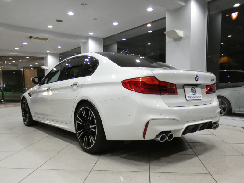 BMW Mシリーズ M5 ｺﾝﾌｫｰﾄPKG　Dｱｼｽﾄ+ 追ACC ﾚｰﾝCHW 衝突軽減 黒革 ﾏｯｻｰｼﾞ ﾋｰﾀｰ&ﾍﾞﾝﾁﾚｰﾀｰ ☆B&Wｻｳﾝﾄﾞ iﾄﾞﾗｲﾌﾞﾅﾋﾞ(第6世代 ﾀｯﾁP対応) 全周囲ｶﾒﾗ PDC ﾍｯﾄﾞUDSP ﾅｲﾄﾋﾞｼﾞｮﾝ LEDﾗｲﾄ ｱﾝﾋﾞｴﾝﾄｴｱP 専用ｴｸｽﾃﾘｱ&20AW ｽﾎﾟｰﾂEX 600ps　2年保証　