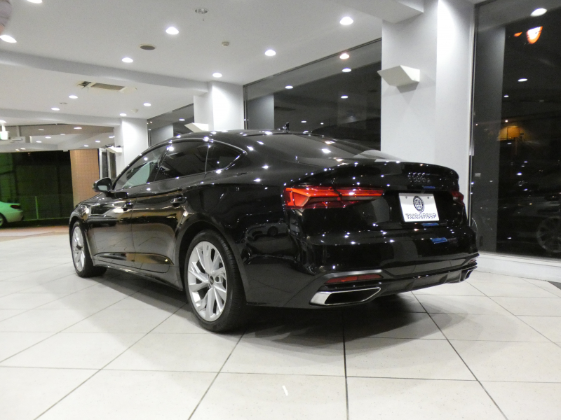 アウディ A5 A5ｽﾎﾟｰﾂﾊﾞｯｸ 35TDIｱﾄﾞﾊﾞﾝｽﾄ ﾗｸﾞｼﾞｭｱﾘｰ&ﾌﾞﾗｯｸｽﾀｲﾘﾝｸﾞPKG　後期 追ACC ﾚｰﾝ&ｻｲﾄﾞｱｼｽﾄ ｱｳﾃﾞｨﾌﾟﾚｾﾝｽ 黒革 全席ﾋｰﾀｰ ﾀｯﾁｽｸﾘｰﾝMMIﾅﾋﾞ 全周囲ｶﾒﾗ PDC ﾏﾄﾘｸｽLED ﾏﾙﾁｶﾗｰｱﾝﾋﾞｴﾝﾄ ｵｰﾄﾃｰﾙｹﾞｰﾄ 18AW　2年保証